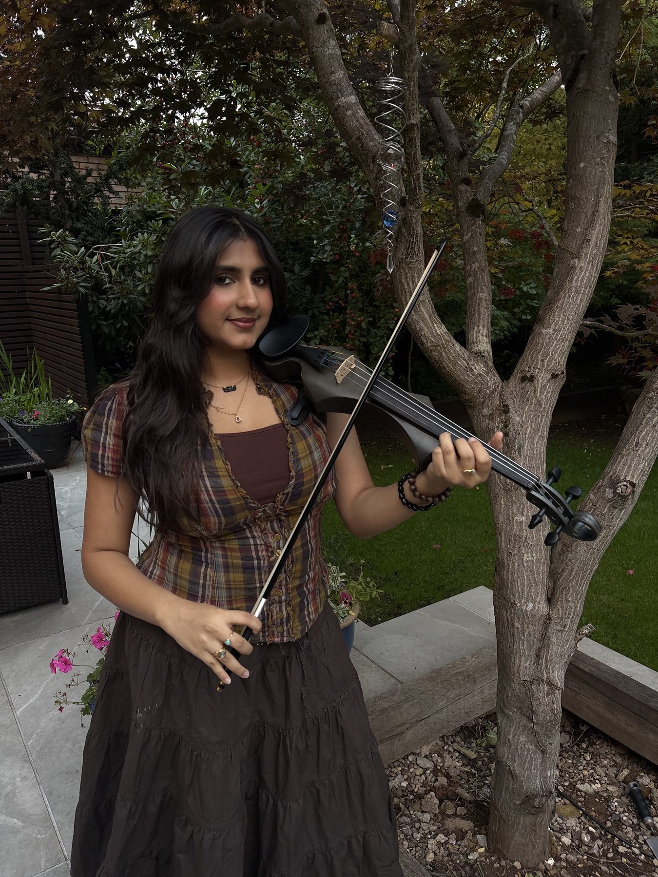 Music made from live recordings of violin and guitar