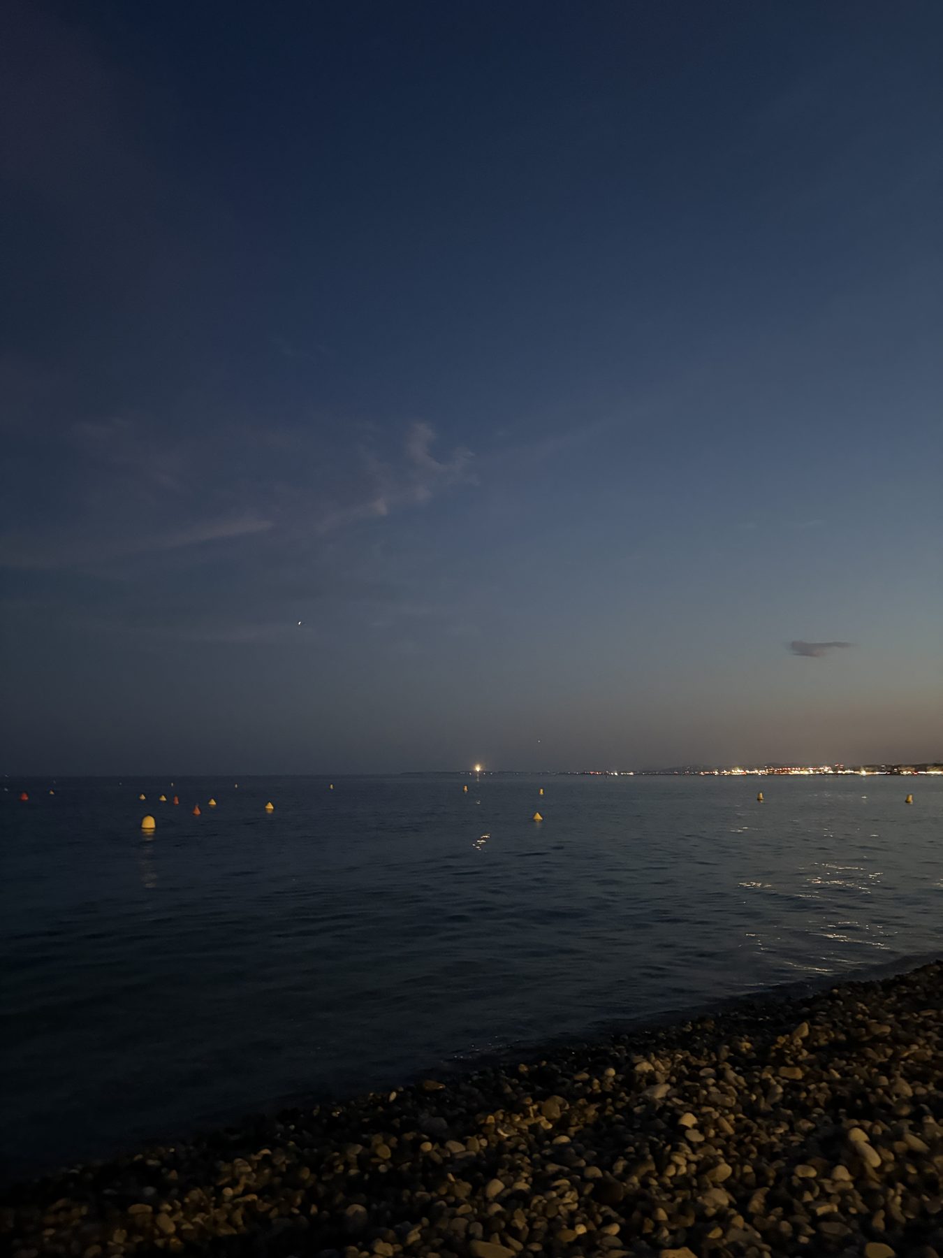 Setting — the Nice promenade